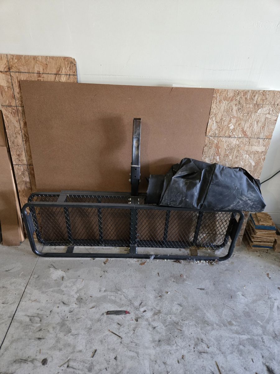 Trailer hitch cargo carrier complete with hitch pin matching cargo bag and cargo net