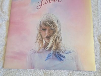 taylor swift lover record $25