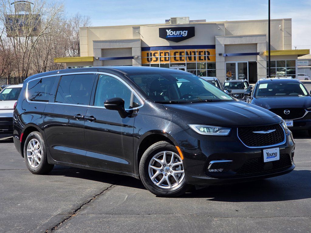 2024 Chrysler Pacifica Touring L