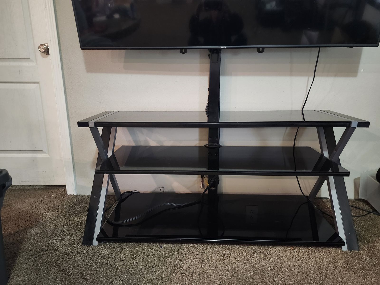 Free TV stand