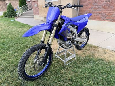 2025 Yamaha YZ450F Motocross Dirt Bike -