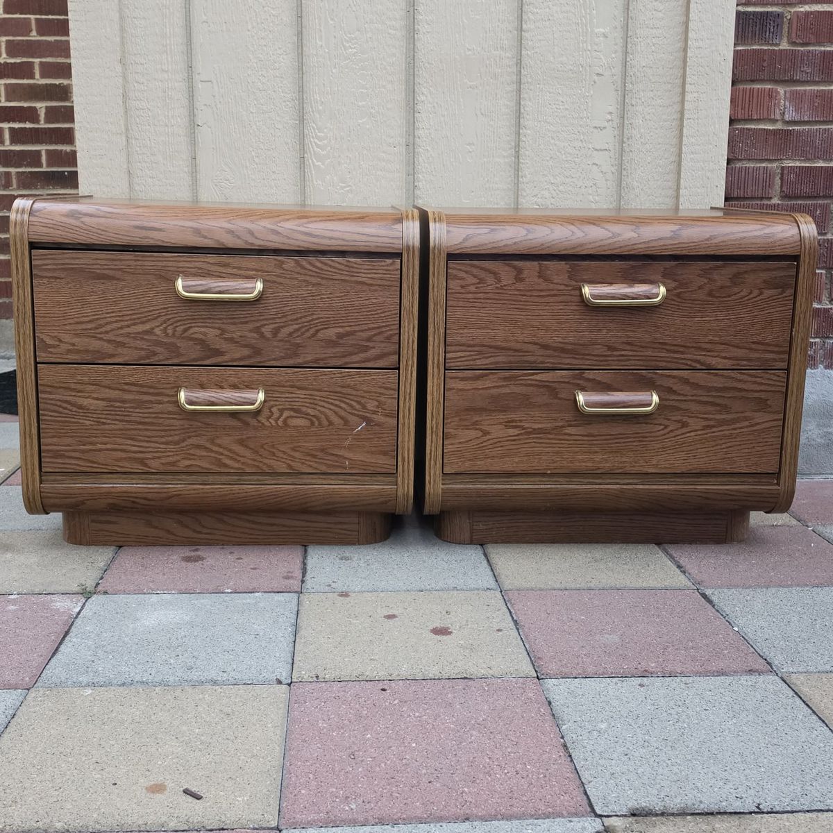 2 Drawer Nightstand Set