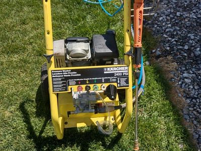 Pressure washer"kacher" 2400 psi Honda motor