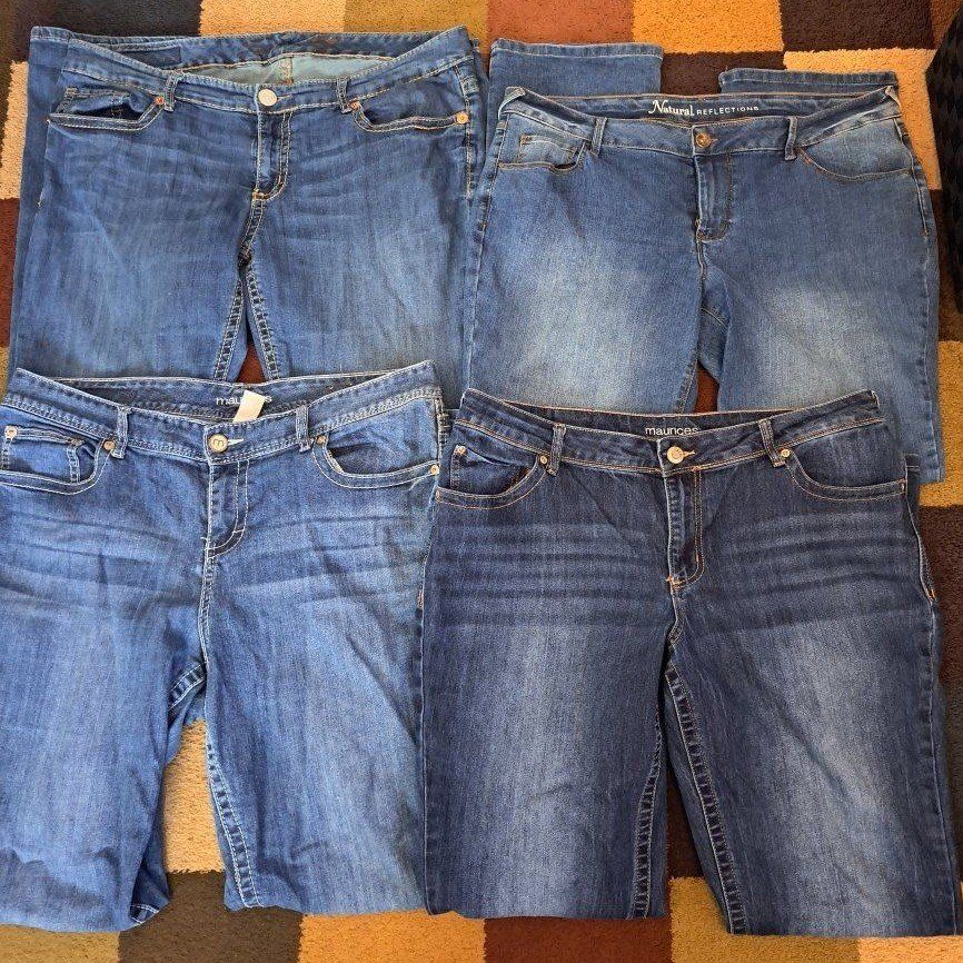 4 pair of womens jeans