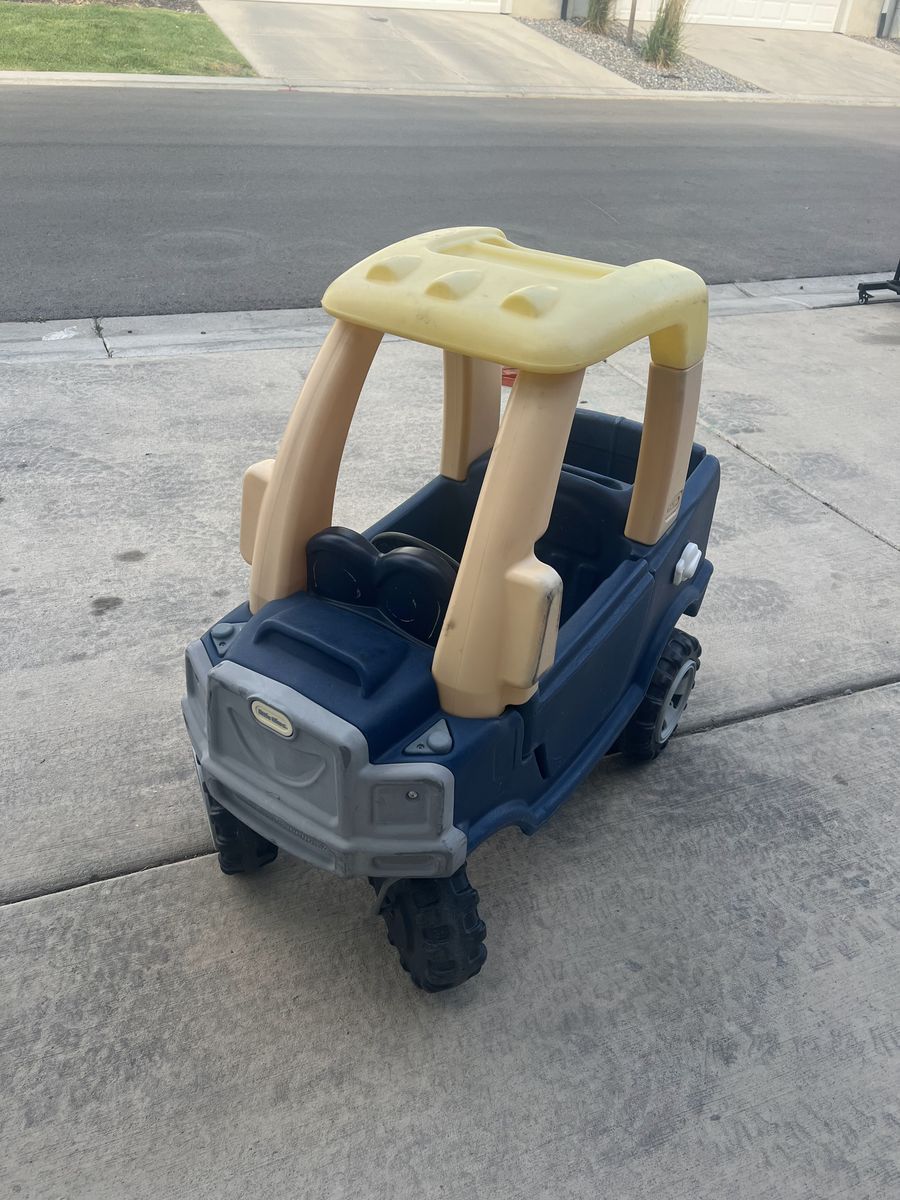 Little Tikes Cozy Coupe Truck Navy Pickup