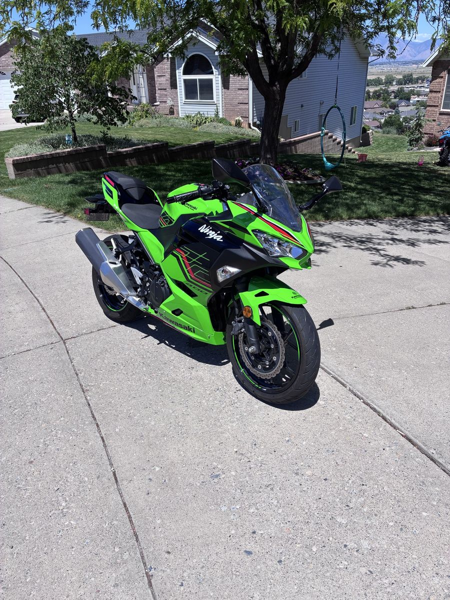 2024 Kawasaki Ninja 400