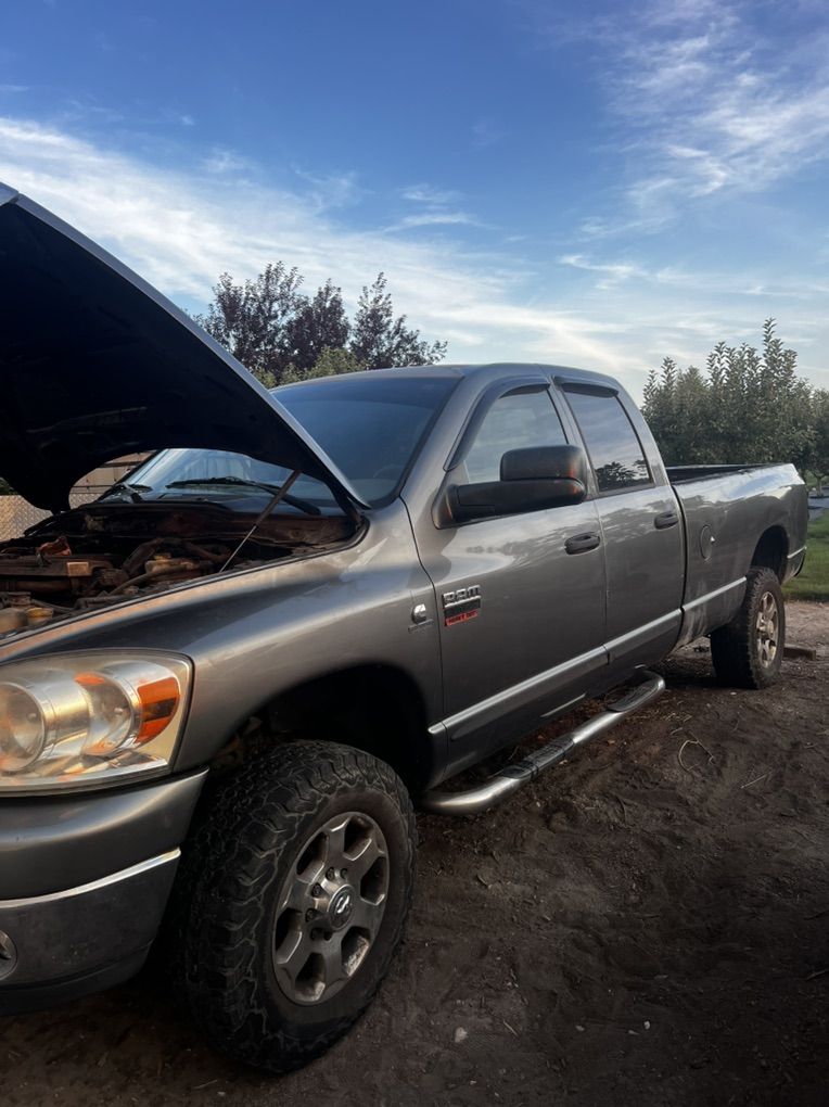 2007.5 Dodge Ram 3500 Full Part Out