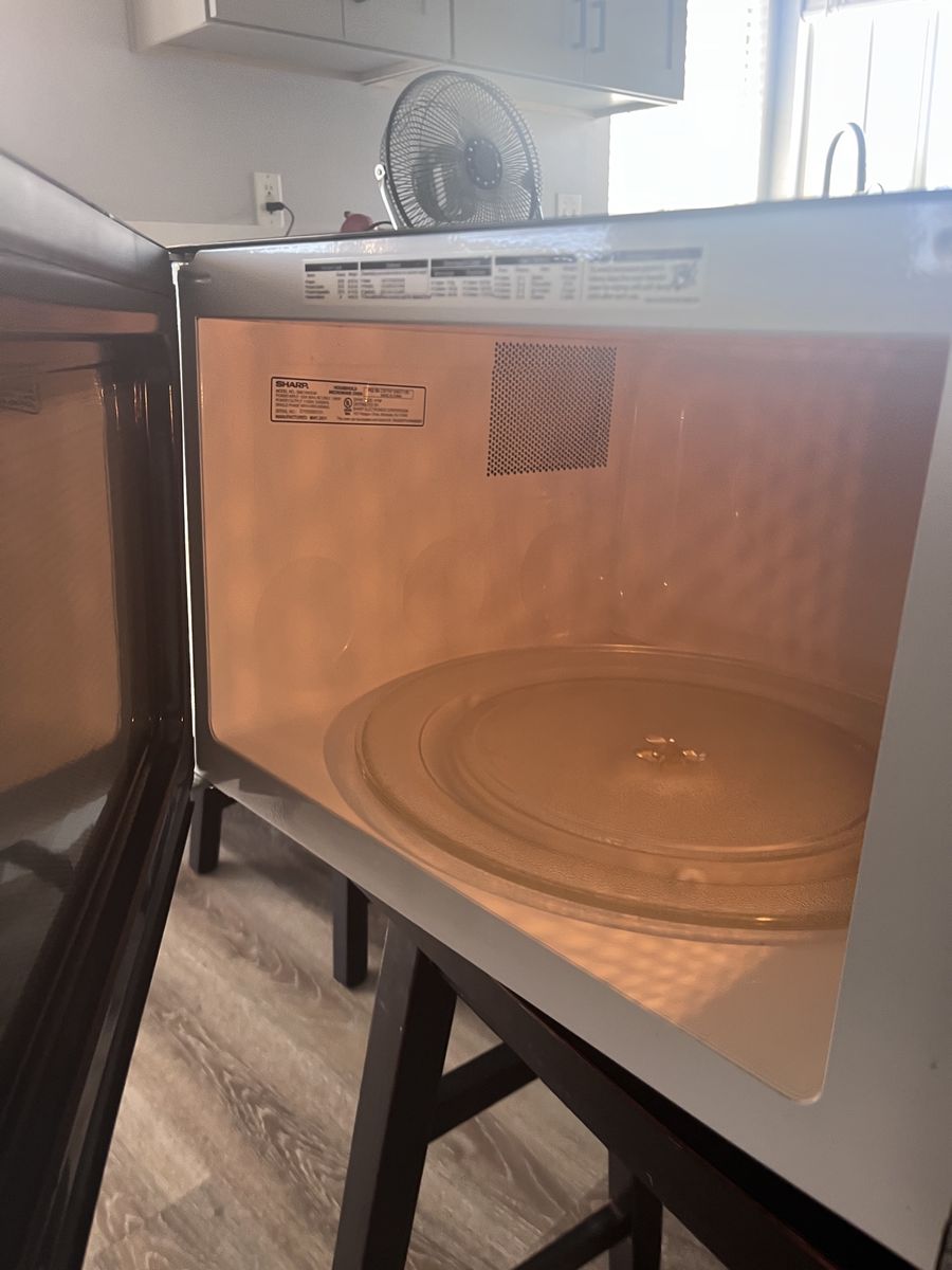 Sharp Stainless Steel Countertop Microwave Oven - Excellent Condition