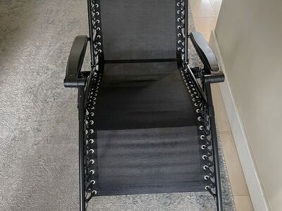 Zero Gravity Lounge Chair