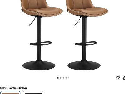 Barstools.. x2 in set. Adjustable height.. New in box!!!