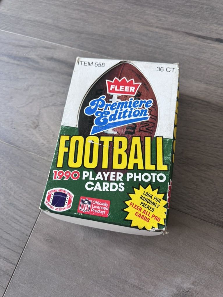 1990 Fleer Premiere Edition Full BoxFootball Cards