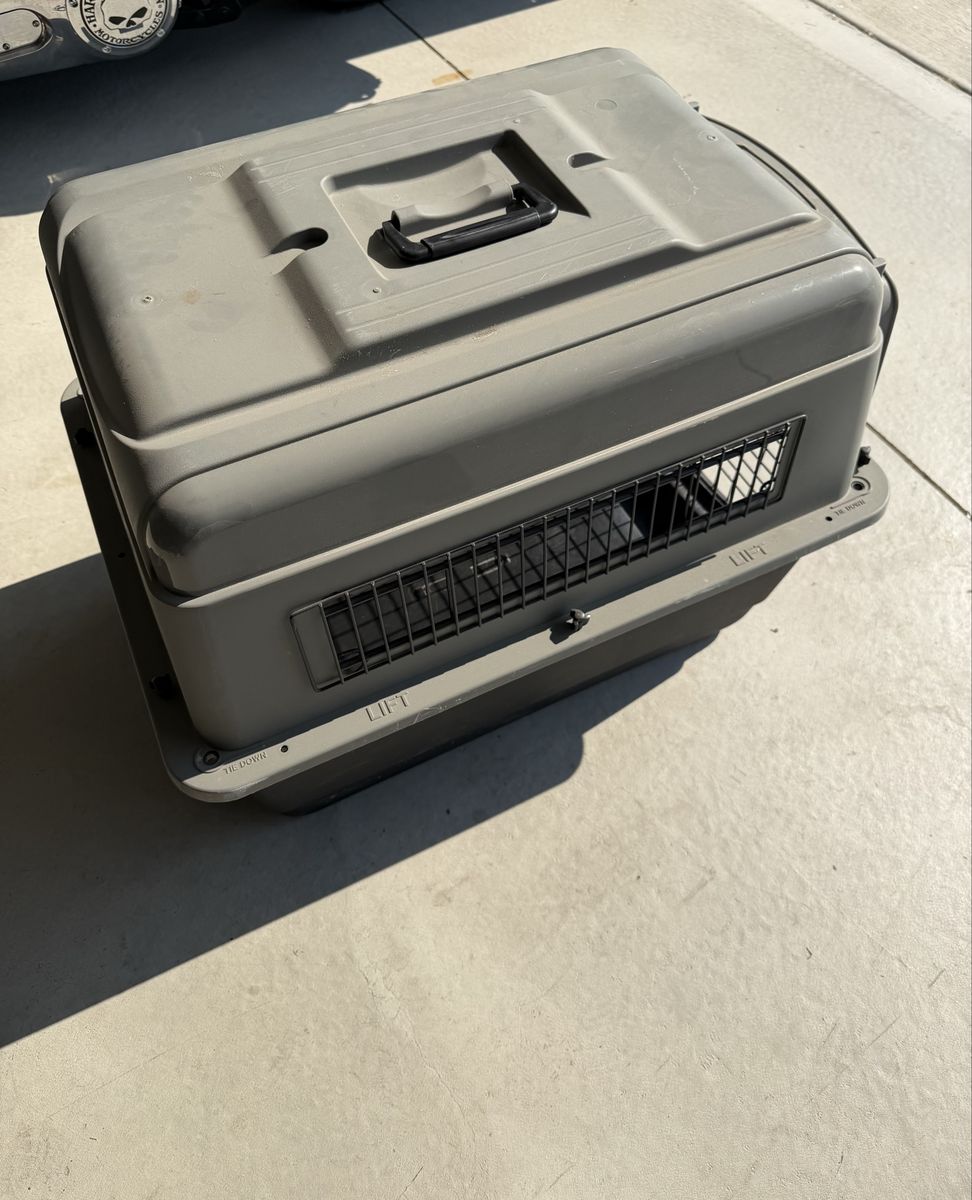 Dog kennel
