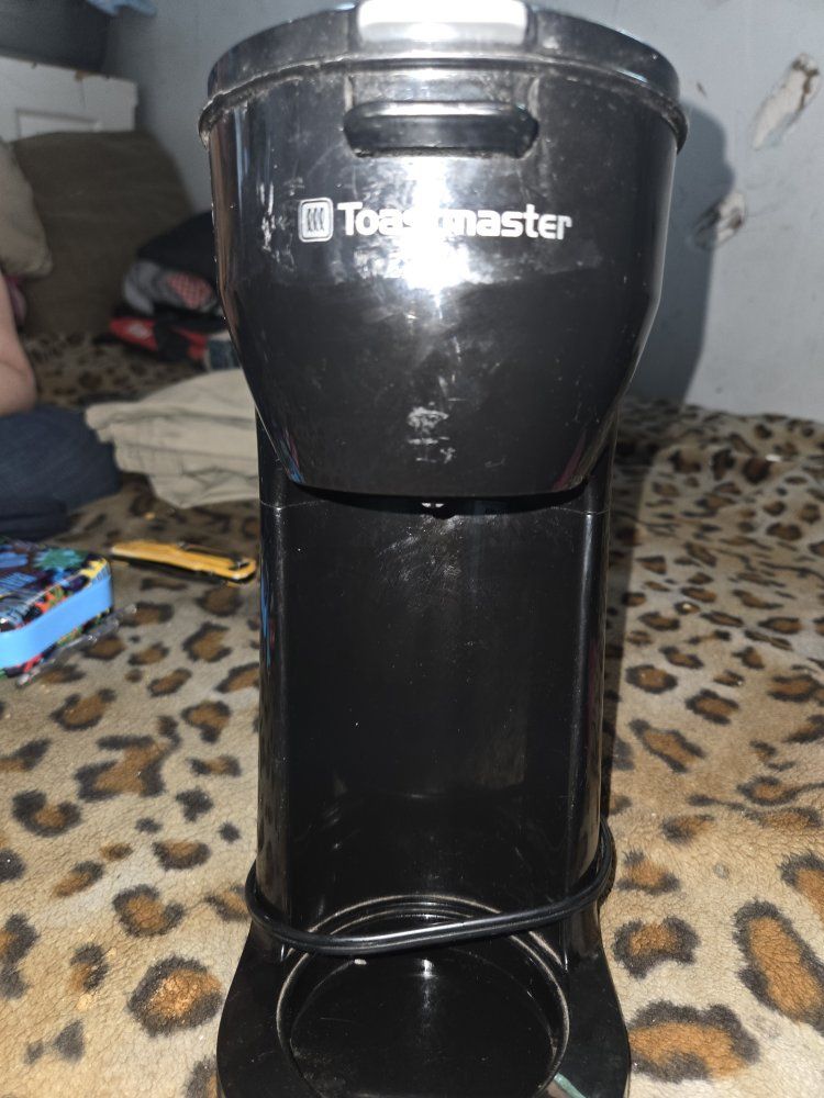 Toastmaster Single Serve Coffee Maker - Black