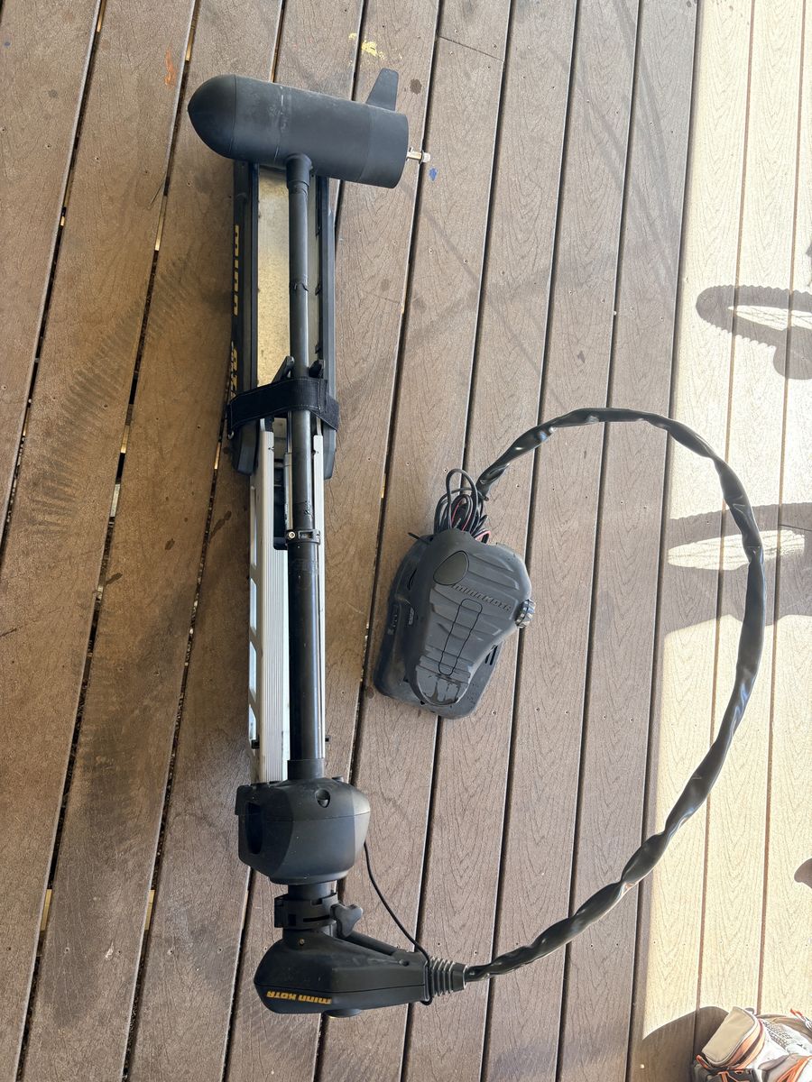 Minn Kota Fortrex 112 Freshwater Bow-Mount Trolling Motor - 112 lbs Thrust, 36 Volts
