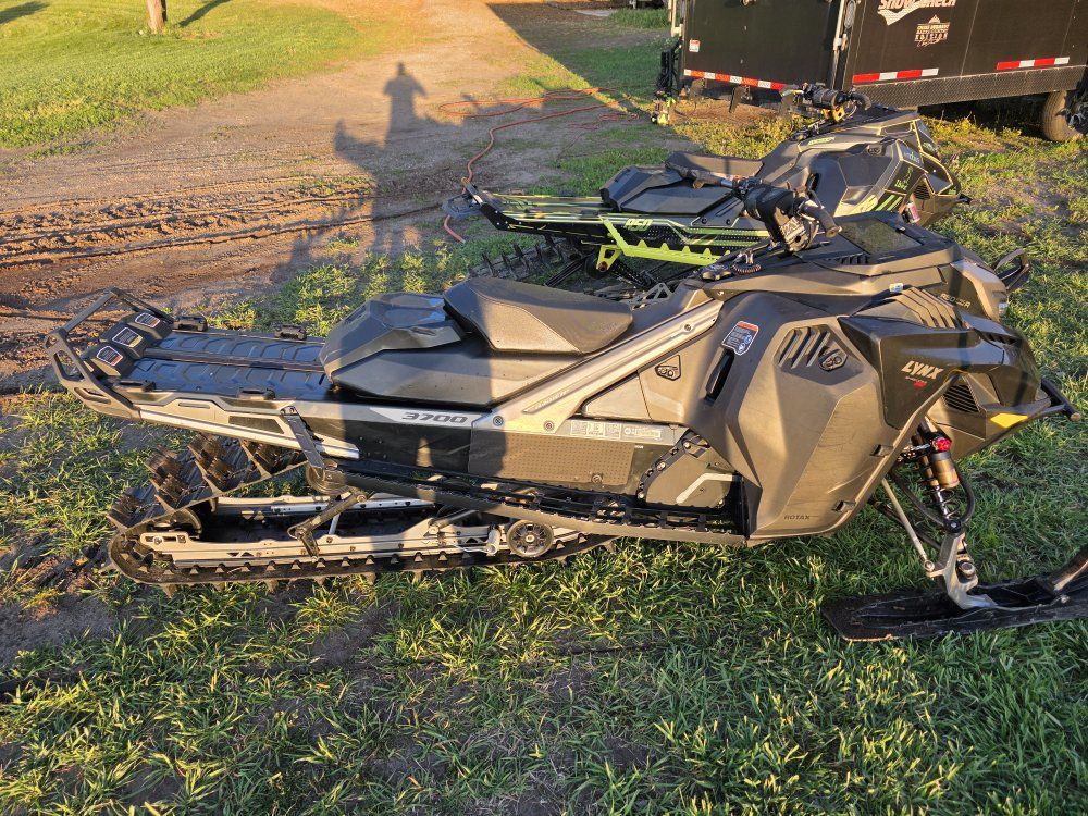 2024 Lynx Shredder RE 146