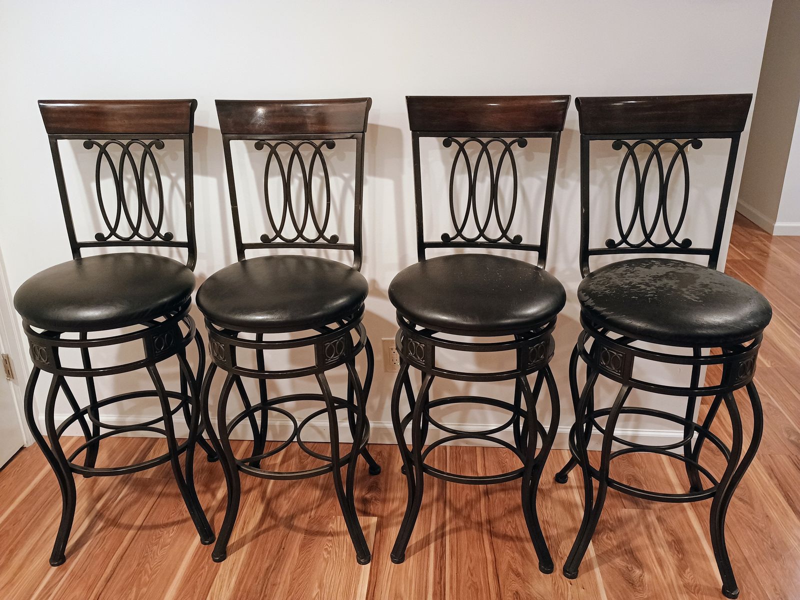 4 Heavy duty, Sturdy metal barstools