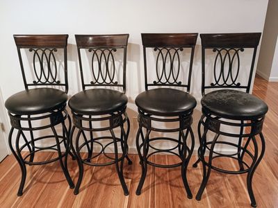4 Heavy duty, Sturdy metal barstools