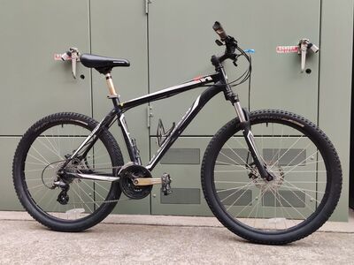 Specialized Hardrock Mountain Bike SB50-25