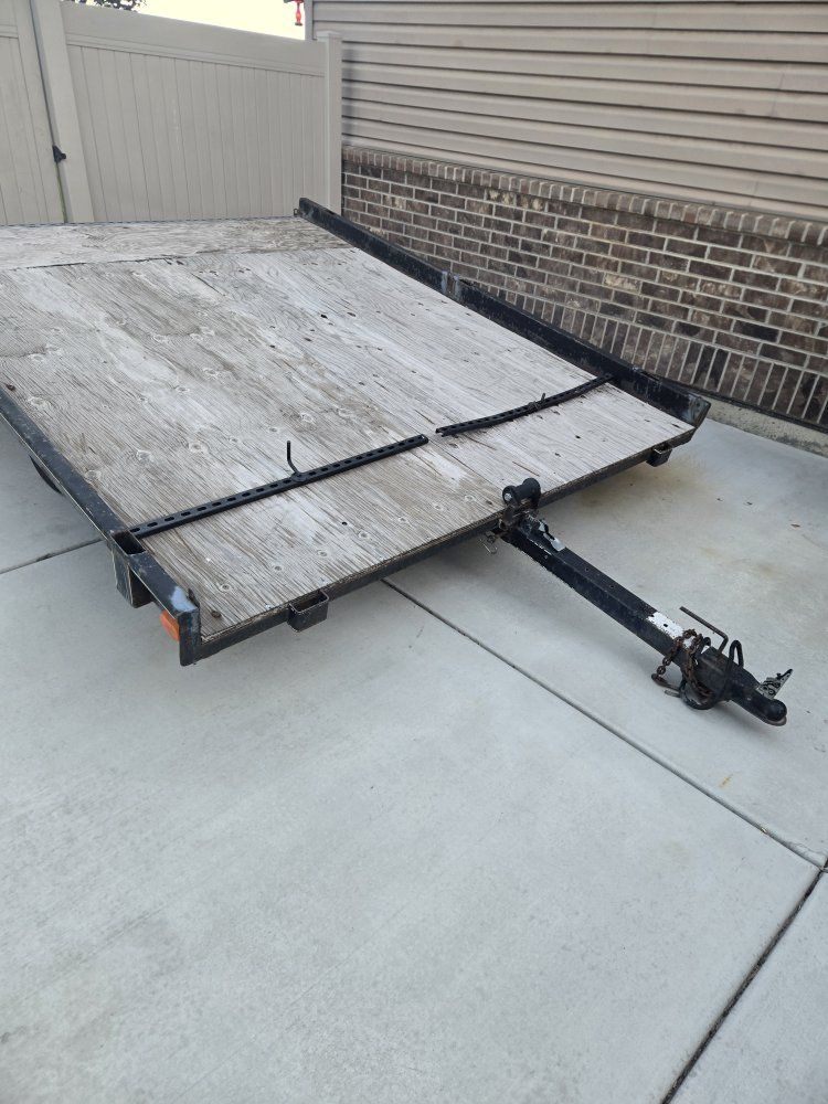 8x10 tilt snowmobile/ utility trailer