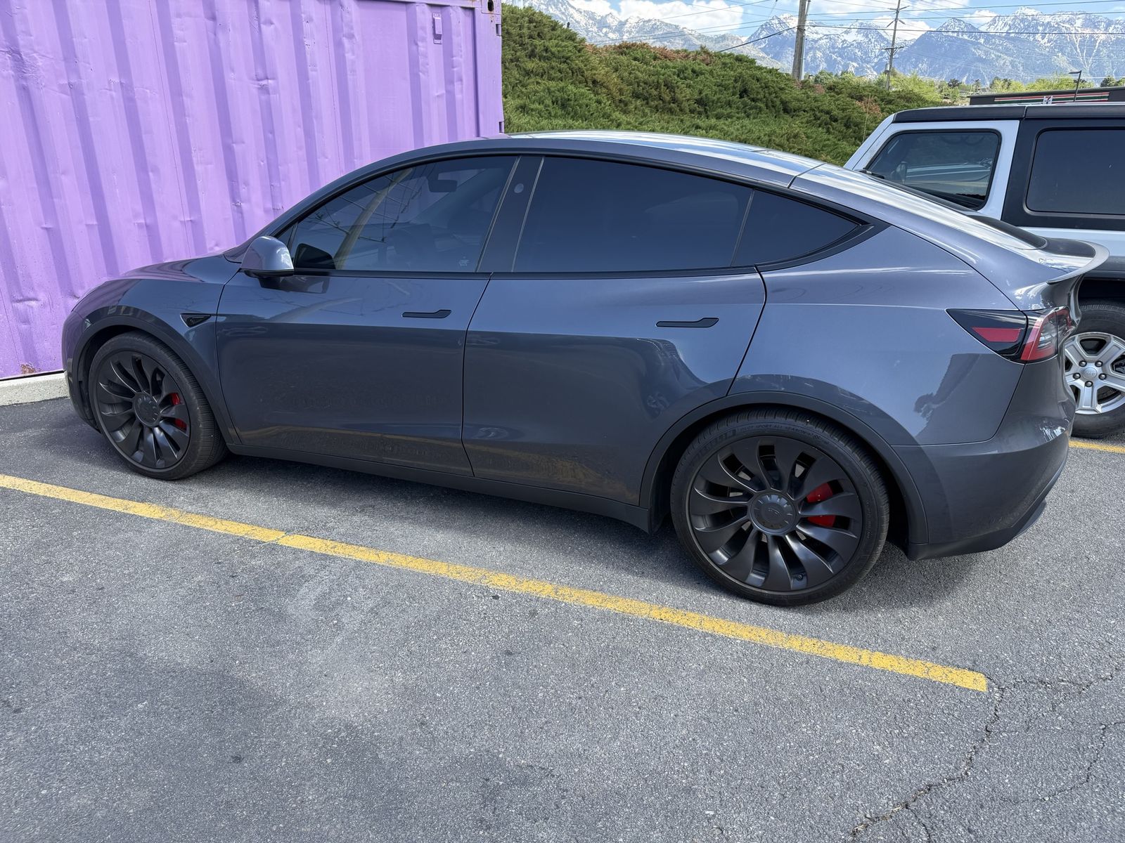 2023 Tesla Model Y Performance