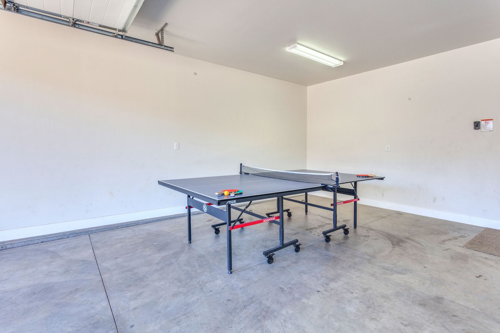Main image 30