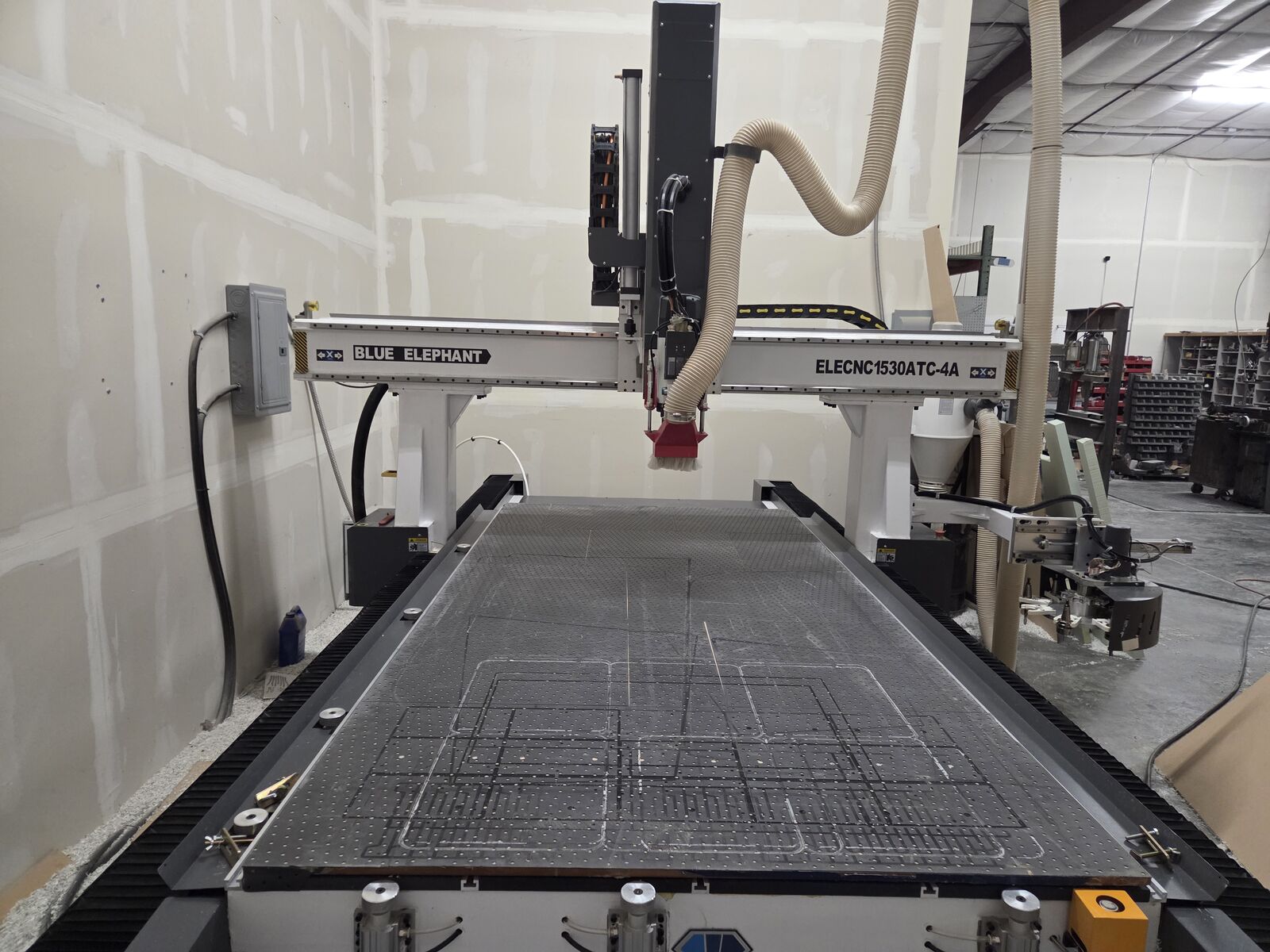 5x10, quality built, 4 Axis, CNC router. 12.8HP HSD Spindle with tool changer. Only 300 hours.