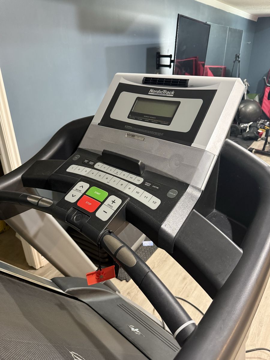 Free commercial treadmill