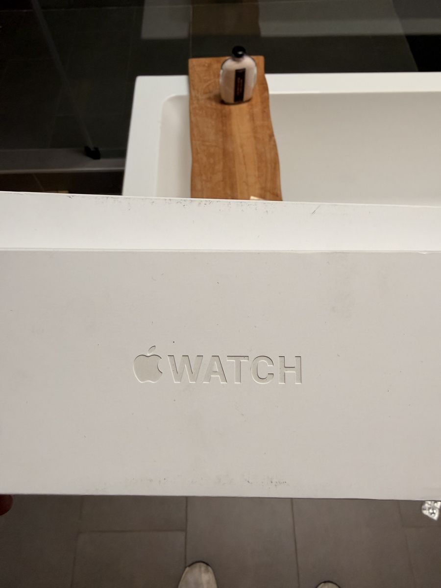 Apple Watch Series 10 GPS + Cellular