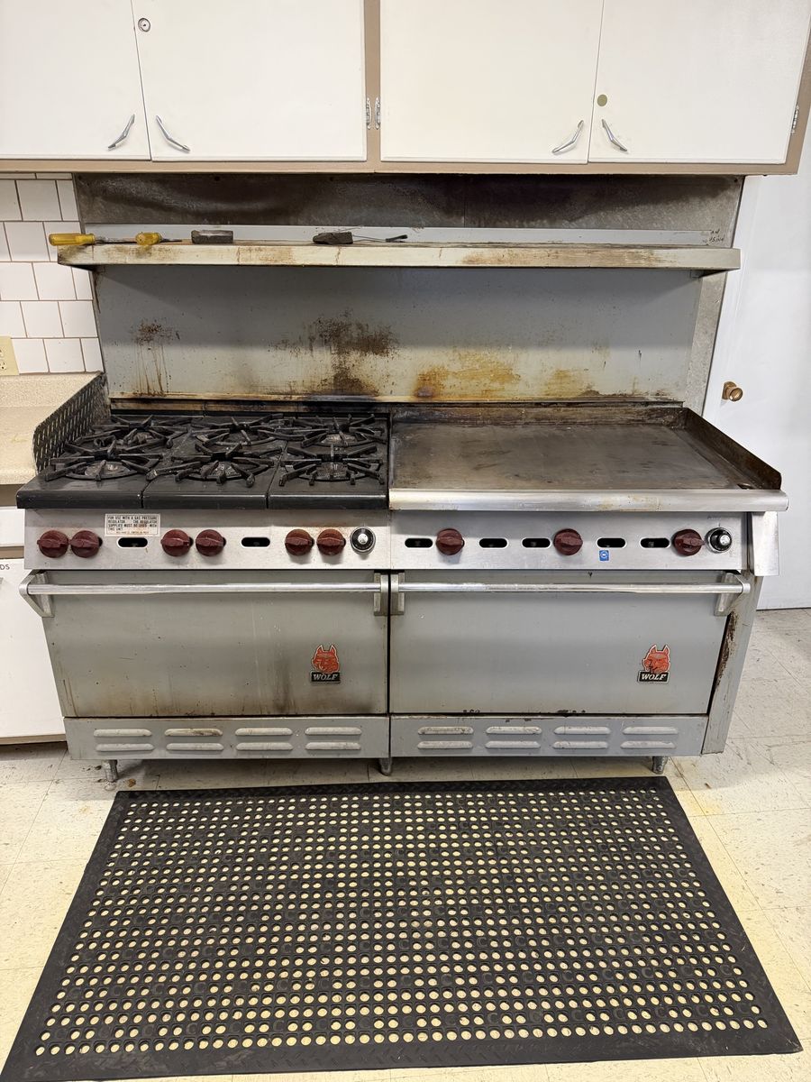Used commercial gas range cooktop
