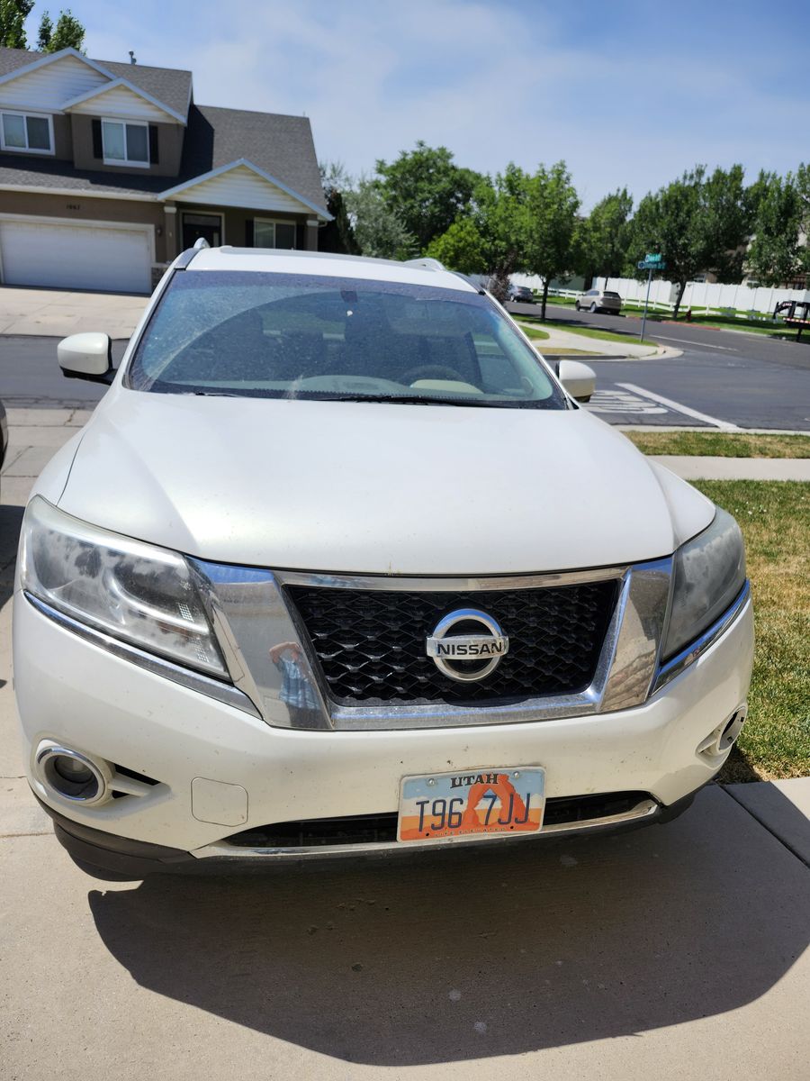 2014 Nissan Pathfinder Platinum