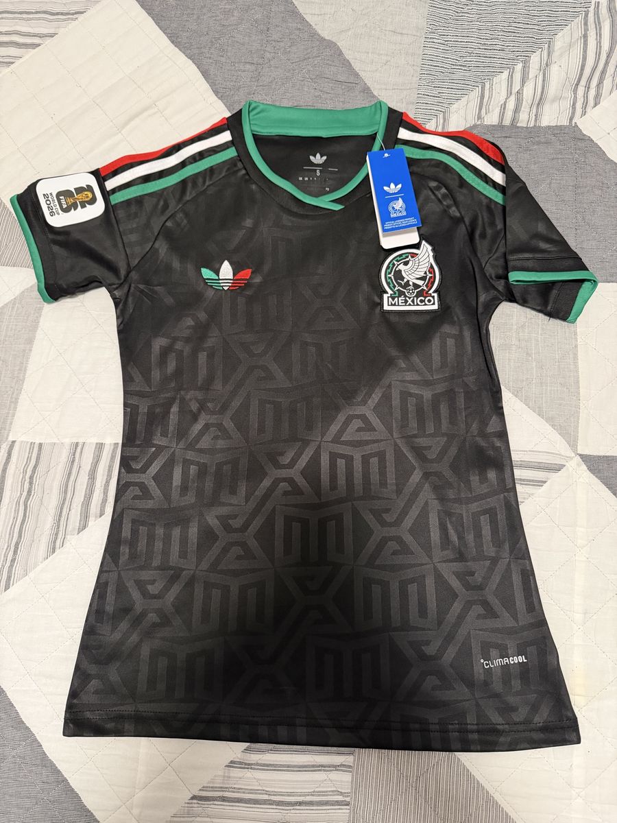 Mexico soccer 2026 World Cup jersey - women size Small