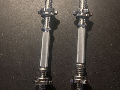Adjustable dumbbell bars