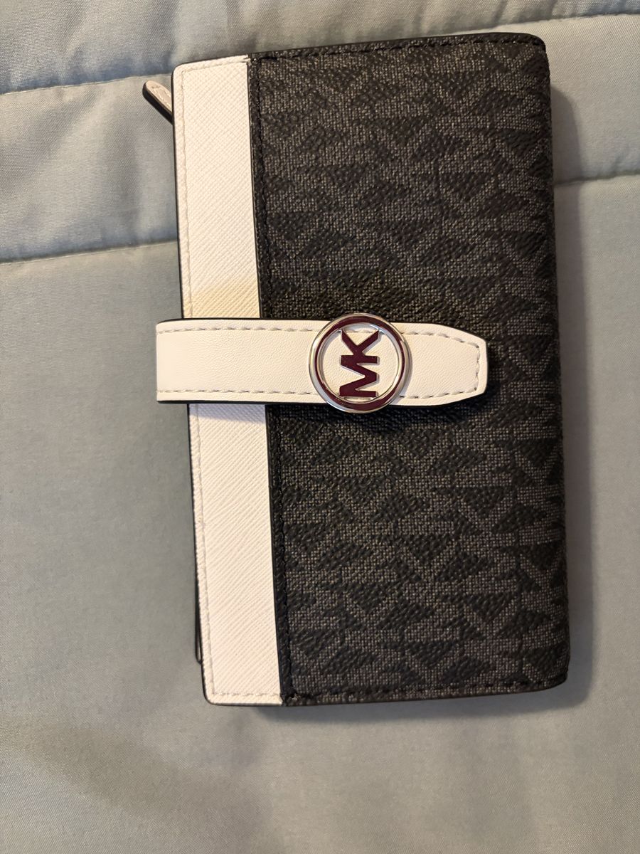 Micheal Kors Wallet