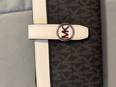 Micheal Kors Wallet