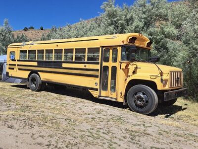 1998 Chevy Bus b series (B7T042)