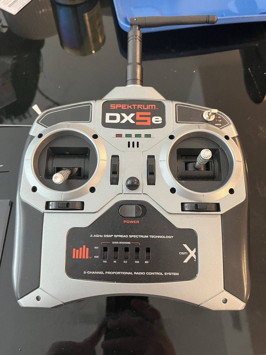 Spektrum DX5E rc radio controller and AR610 reciever