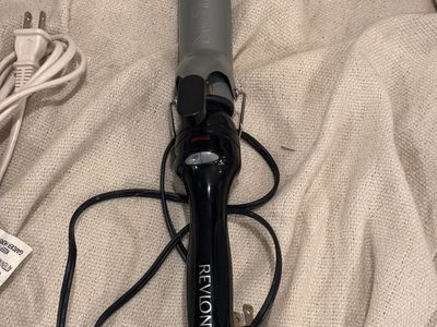 Revlon Hair Curling Iron - Classic Hair Styler for Curls and Waves