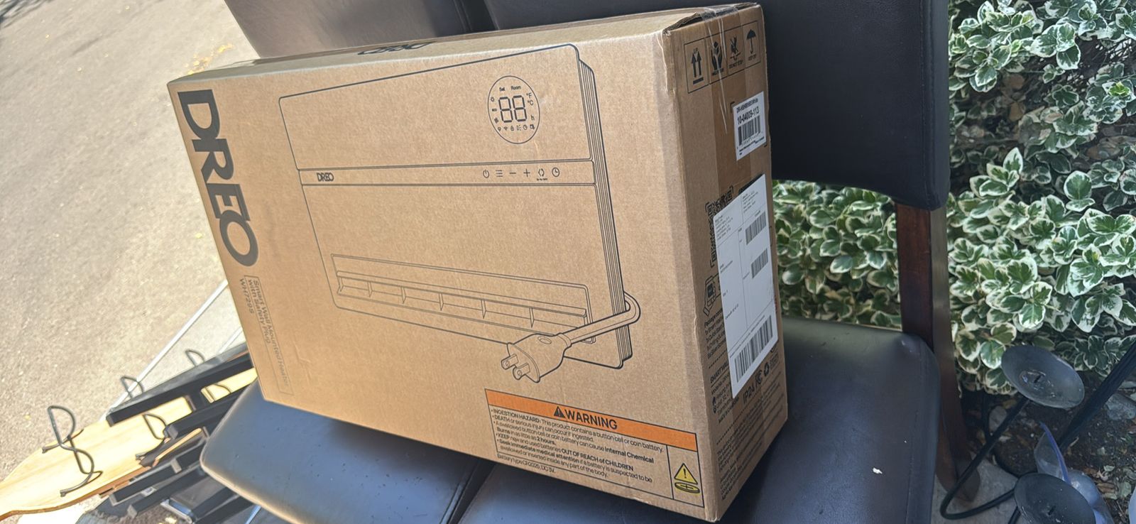 Dreo WH729S Smart Wall Mounted Heater with Safety Plug, New in Box