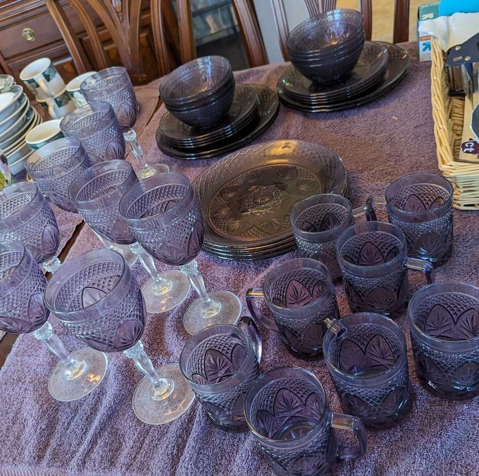 Amethyst dish set
