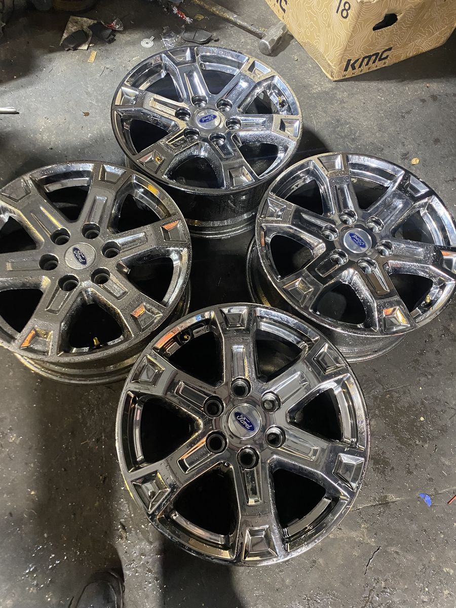 FULL SET RIMS ZAIS 18 FORD F150 2014 GOOD CONDIT