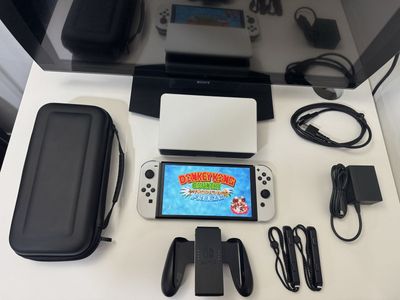 Nintendo Switch Oled Pokemon Edition Modded 256gb W/ Games