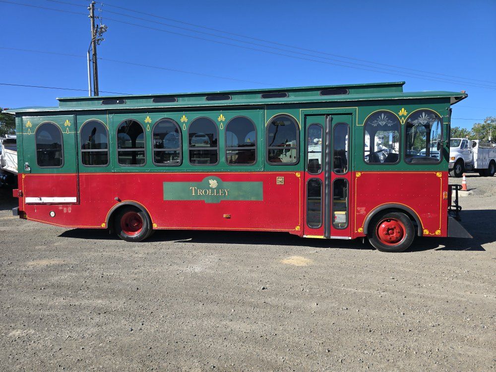 1999 American Classic 28 Passenger Trolley