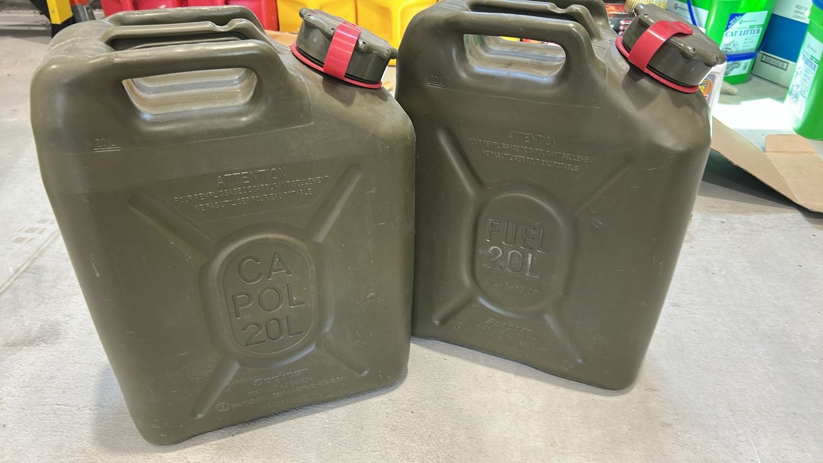 2 - Scepter 20 liter fuel cans