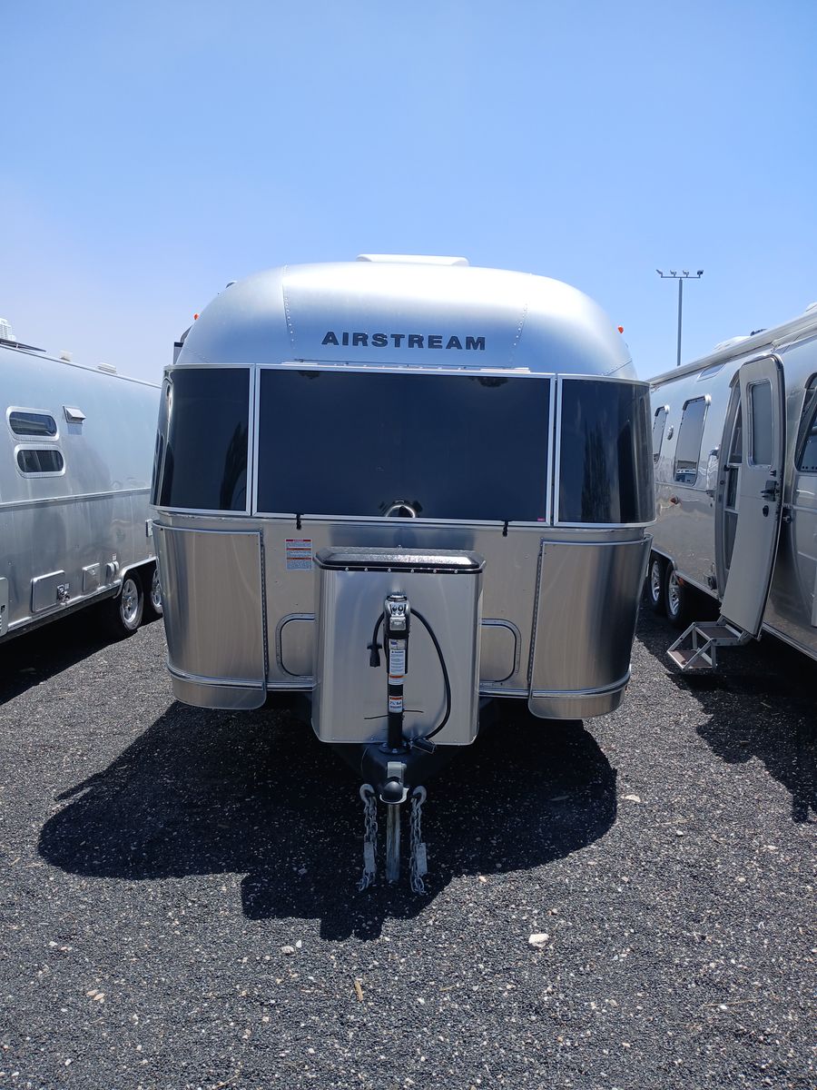 2025 Airstream  Globetrotter 27FB