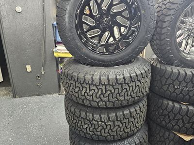 Brand New Fuel "Triton" 22x12 8x6.5 -44 Offset