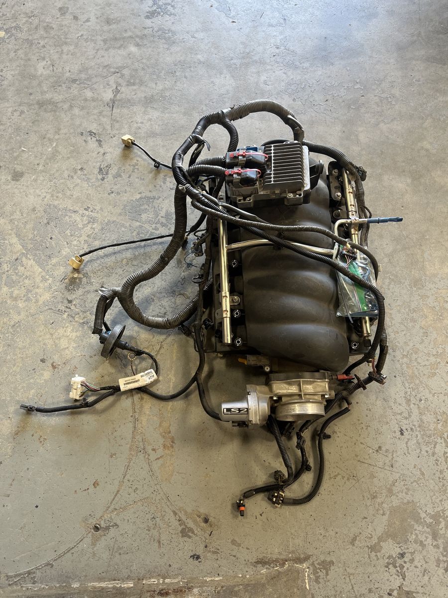 2005 LS2 intake complete with ecm