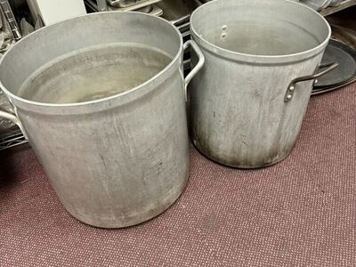 Used Stockpot Cooking Pan Available For Sale