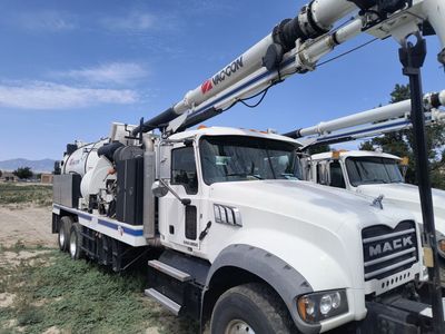 2018/2019 VacCon High Velocity Jet/Vacuum Truck - Mack Chassis 64FR, Hydro Excavation Pkg