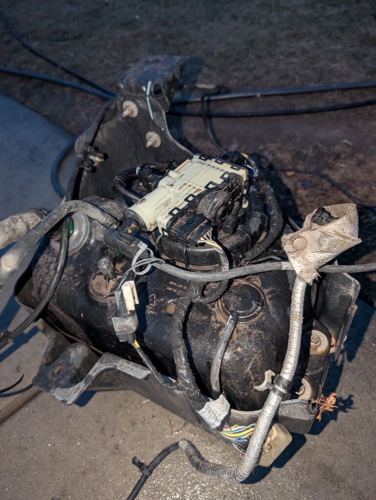 2011-2016 Def Tank Assembly