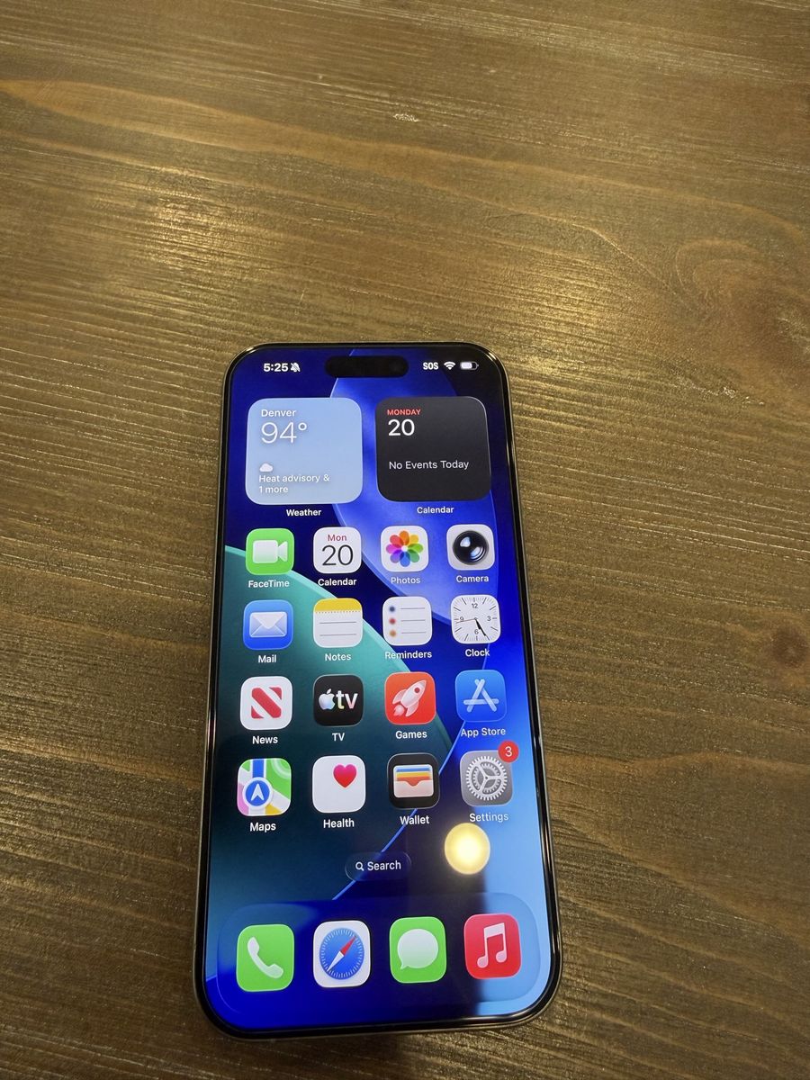 Unlocked iPhone 15 pro 512gbs